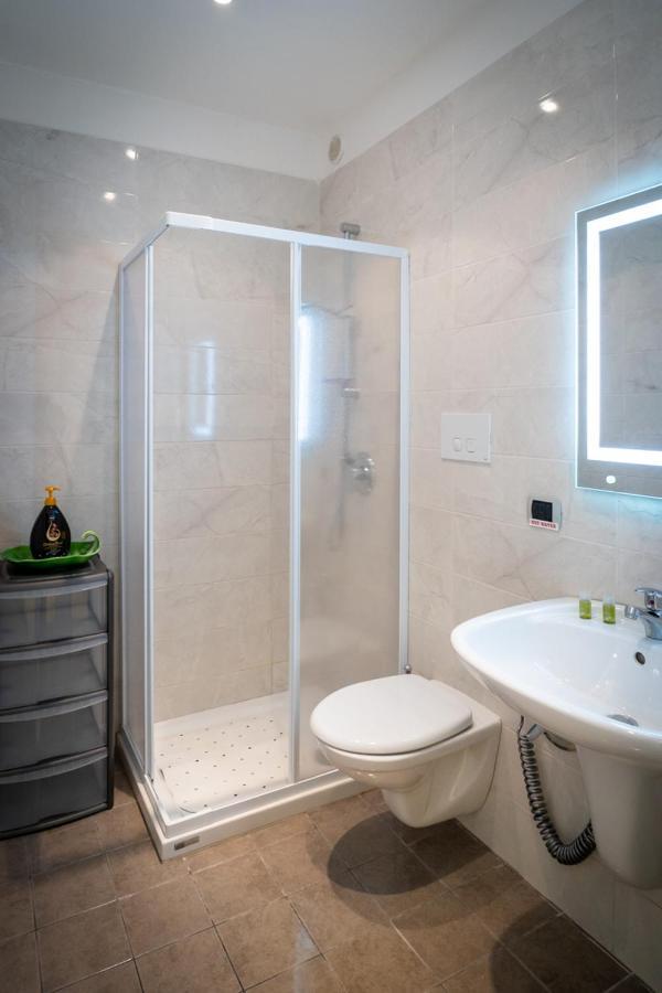 Antica Dimora Capruzzi Apartment Бари Екстериор снимка