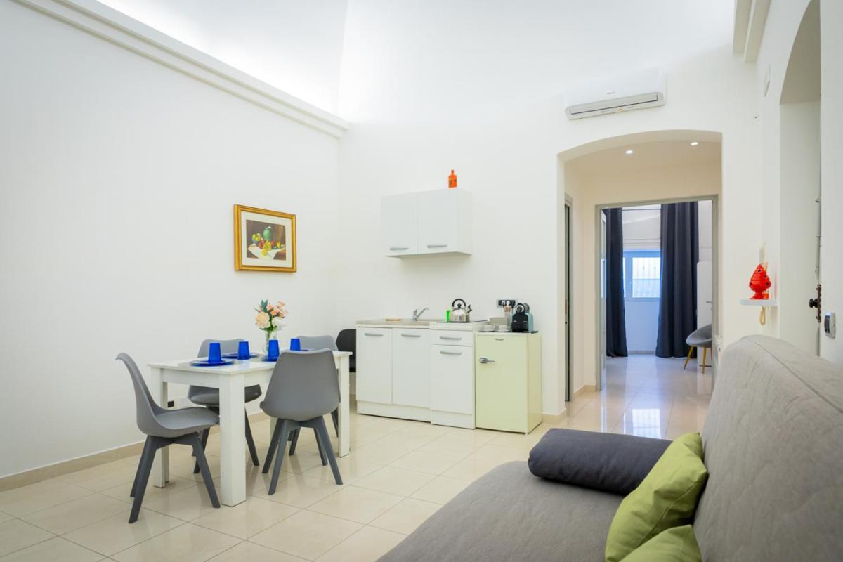 Antica Dimora Capruzzi Apartment Бари Екстериор снимка