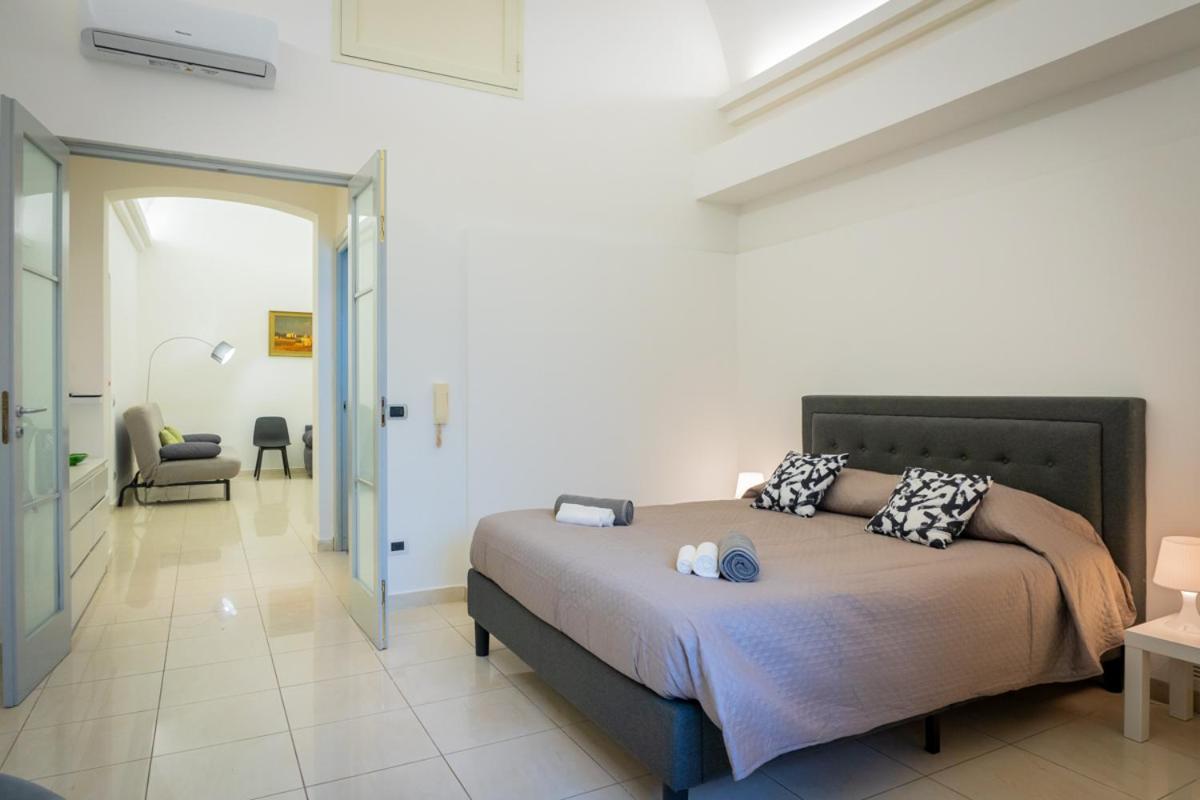Antica Dimora Capruzzi Apartment Бари Екстериор снимка